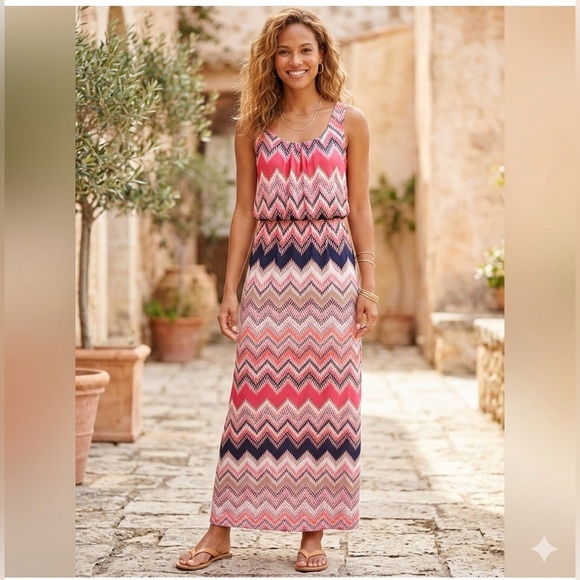 Dresses & Skirts - Three Pink Hearts Maxi Dress